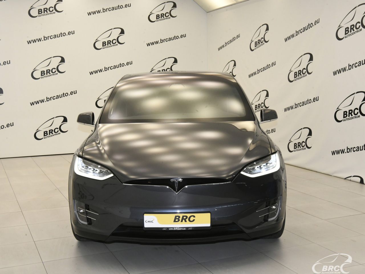 Tesla Model X | 42