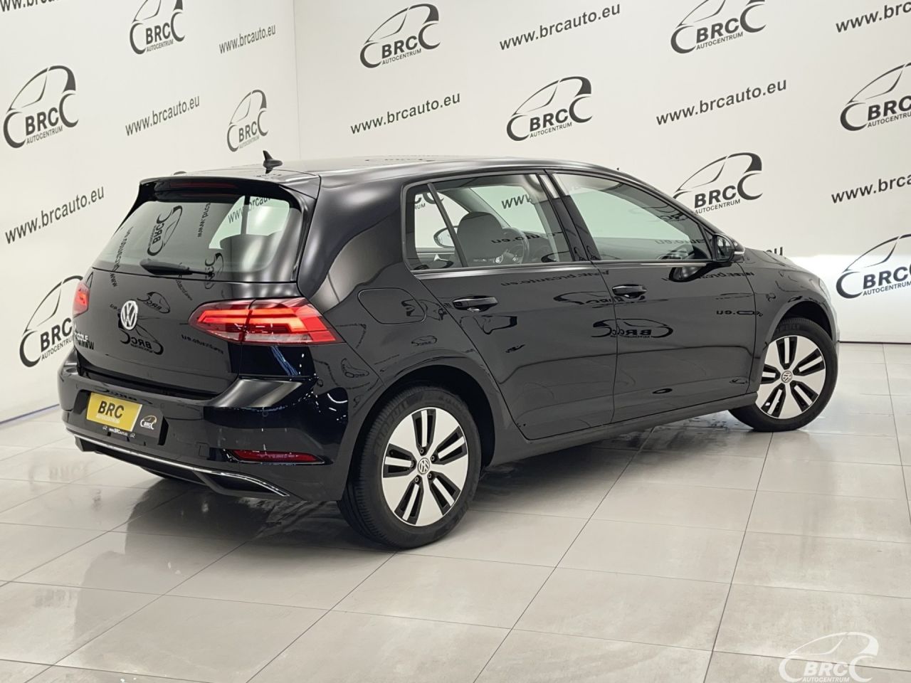 Volkswagen Golf | 1