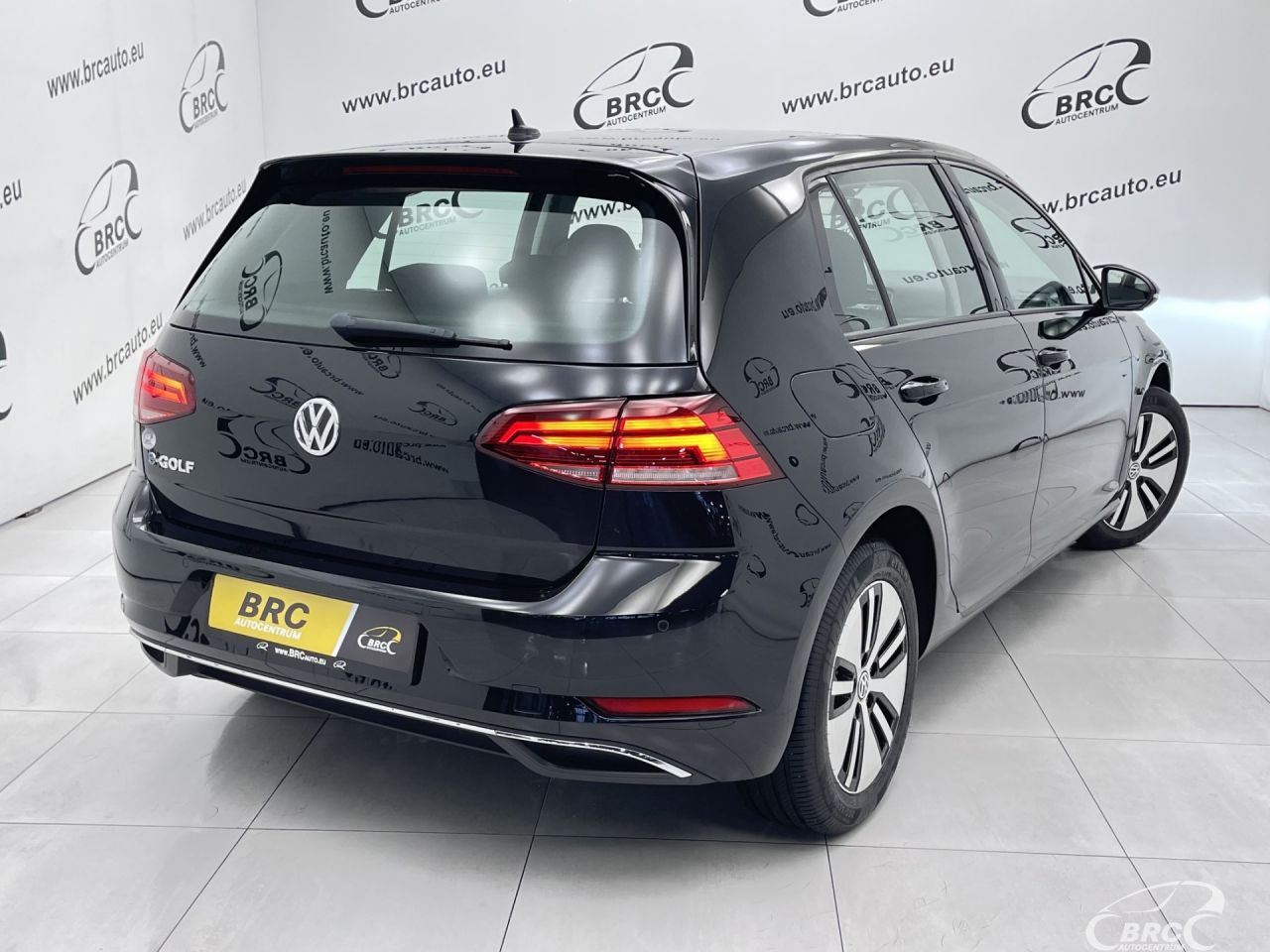 Volkswagen Golf | 52