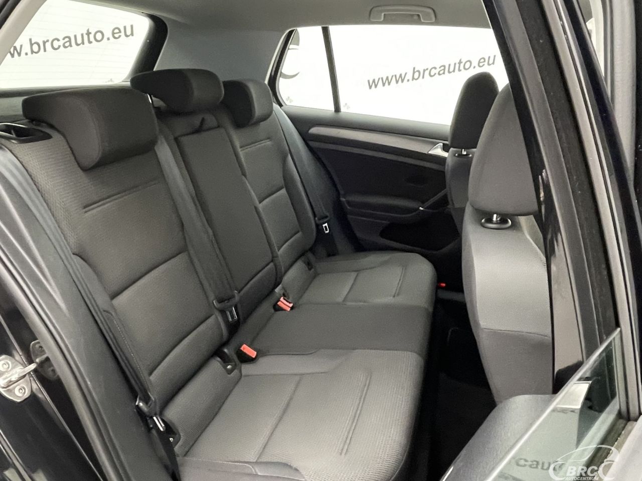 Volkswagen Golf | 10