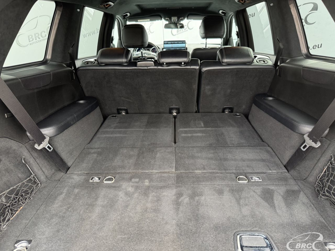 Mercedes-Benz GL450 | 15