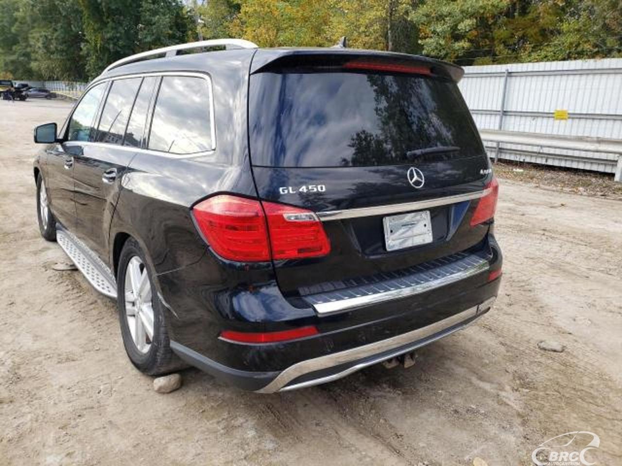 Mercedes-Benz GL450 | 52