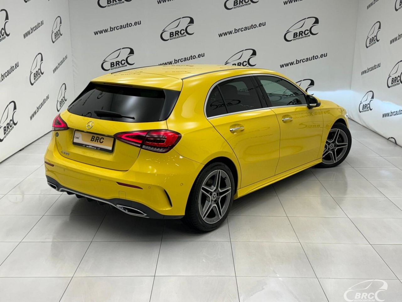 Mercedes-Benz A220 | 1