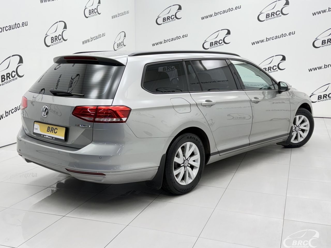 Volkswagen Passat | 1