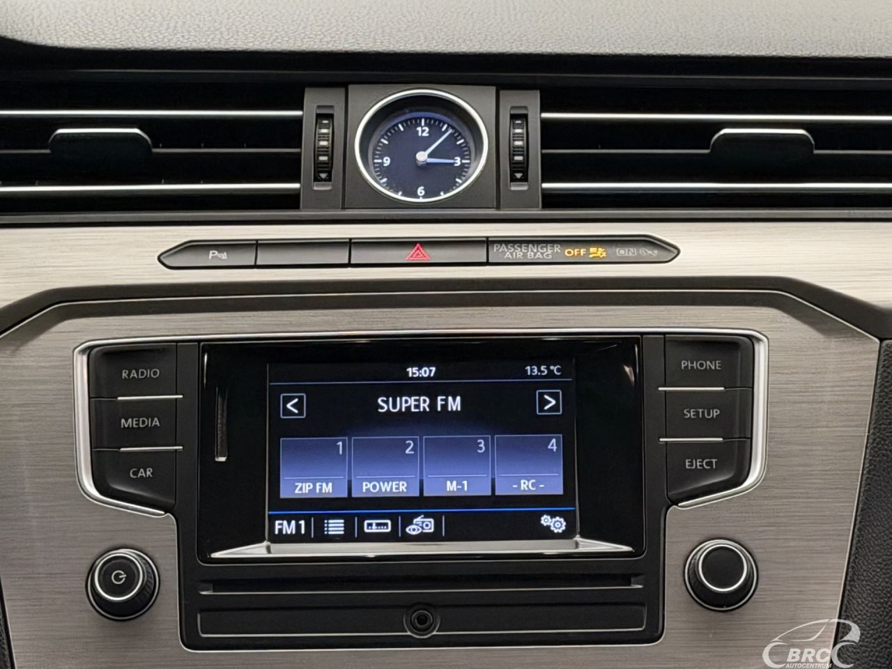 Volkswagen Passat | 16