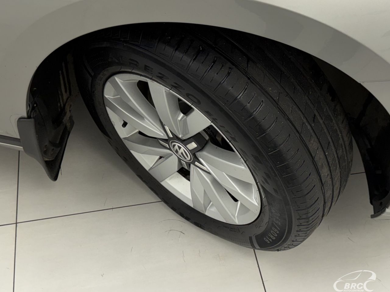 Volkswagen Passat | 39