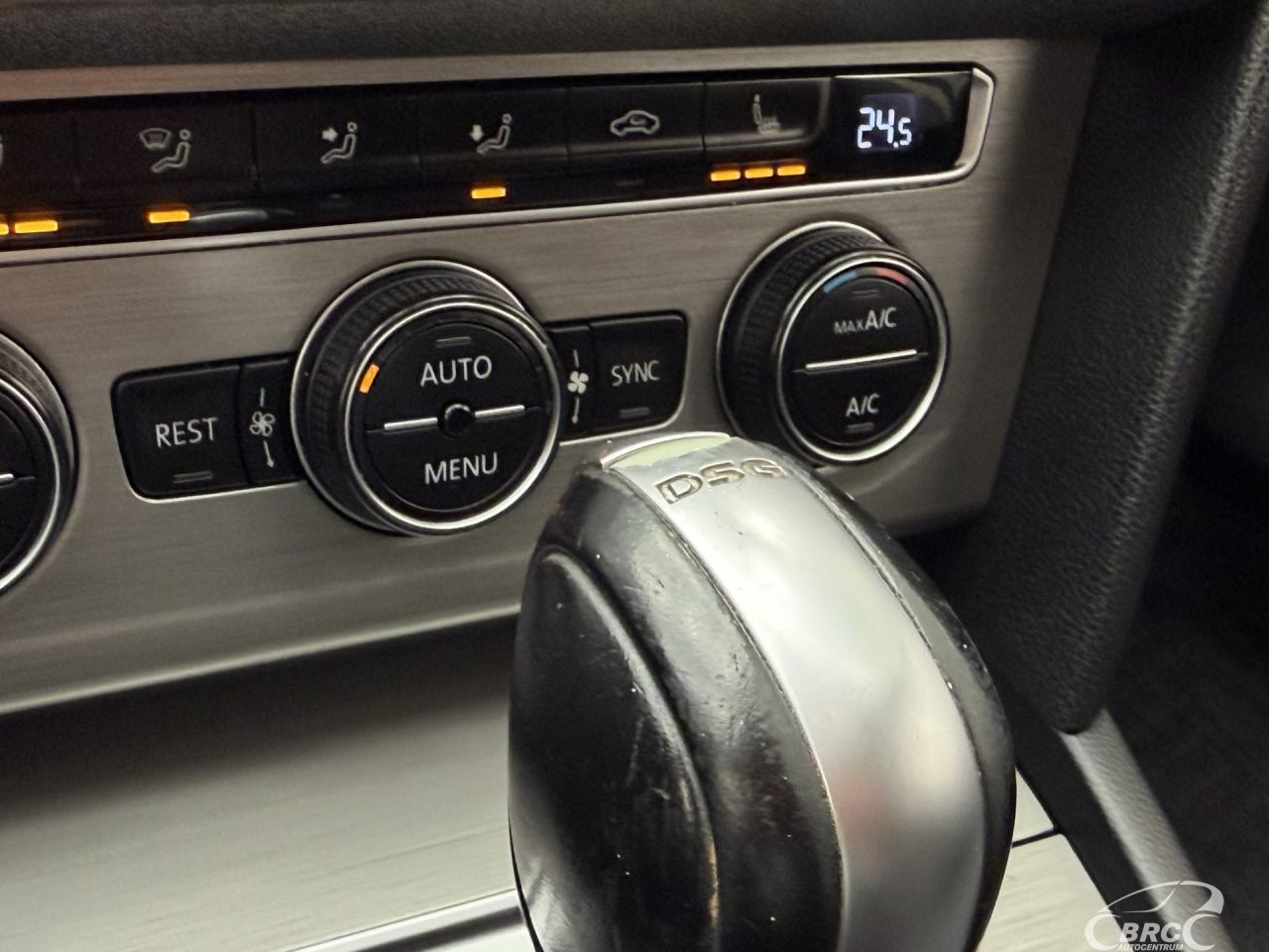 Volkswagen Passat | 26