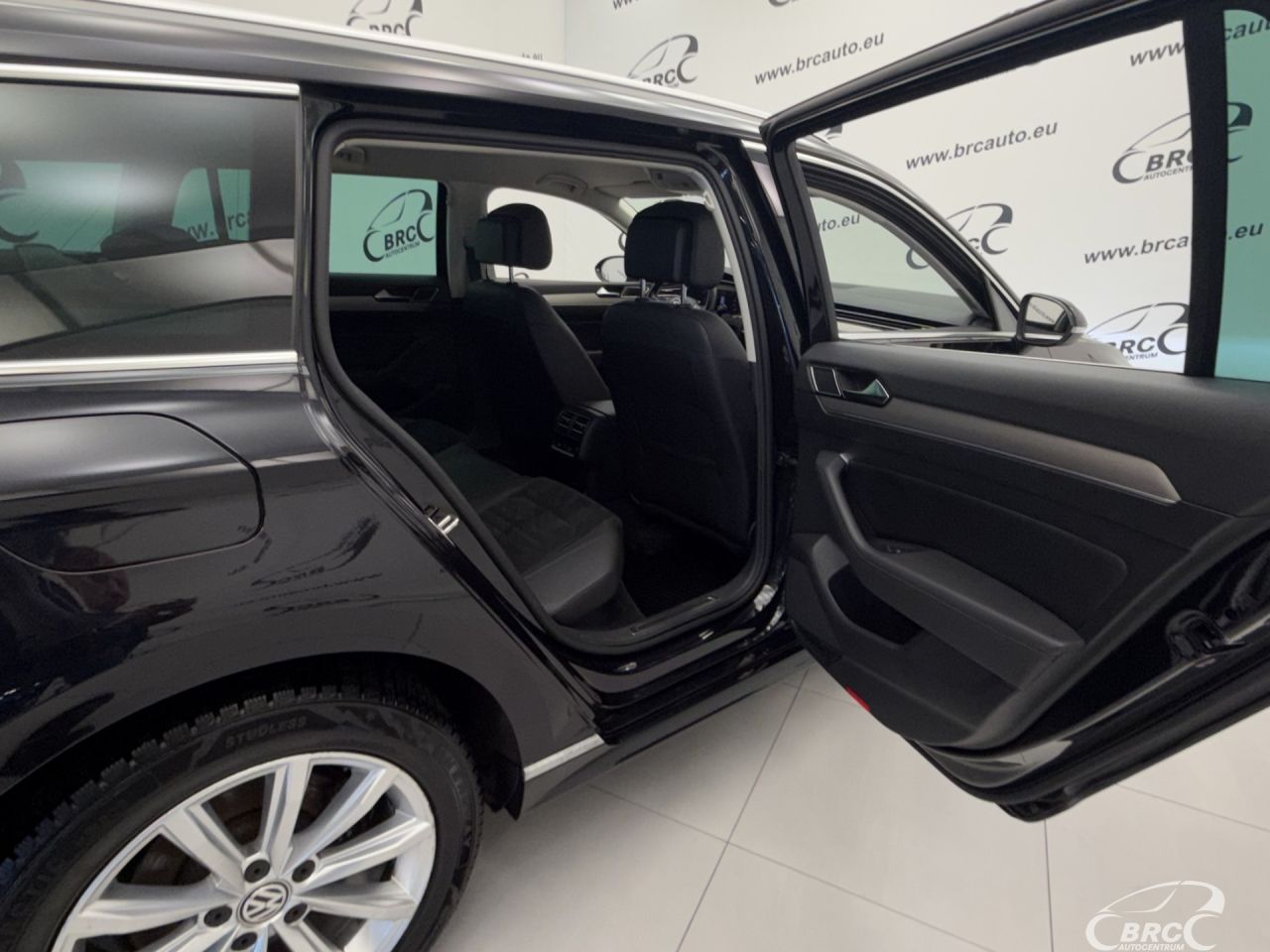 Volkswagen Passat | 12