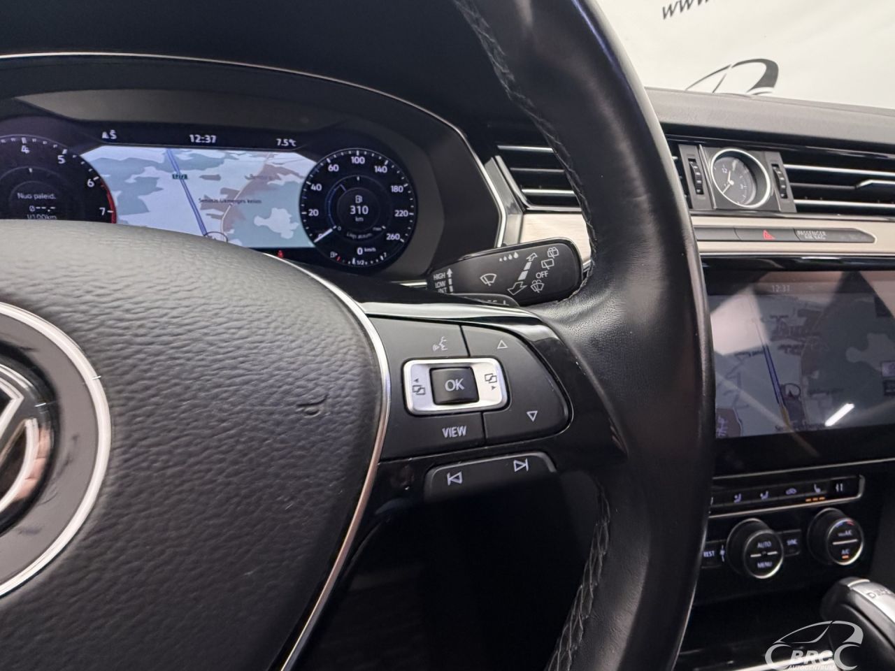 Volkswagen Passat | 28