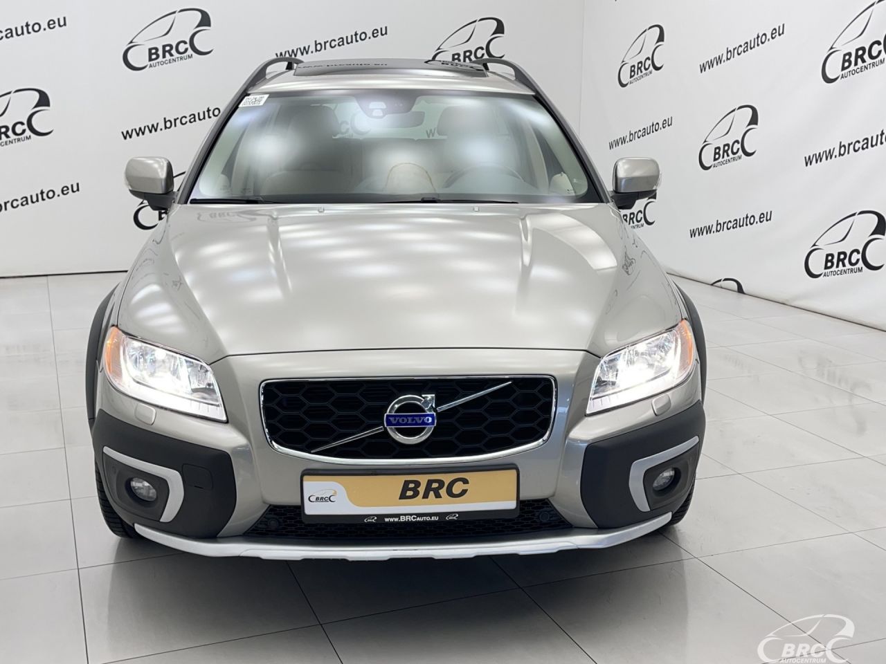 Volvo XC70 | 44
