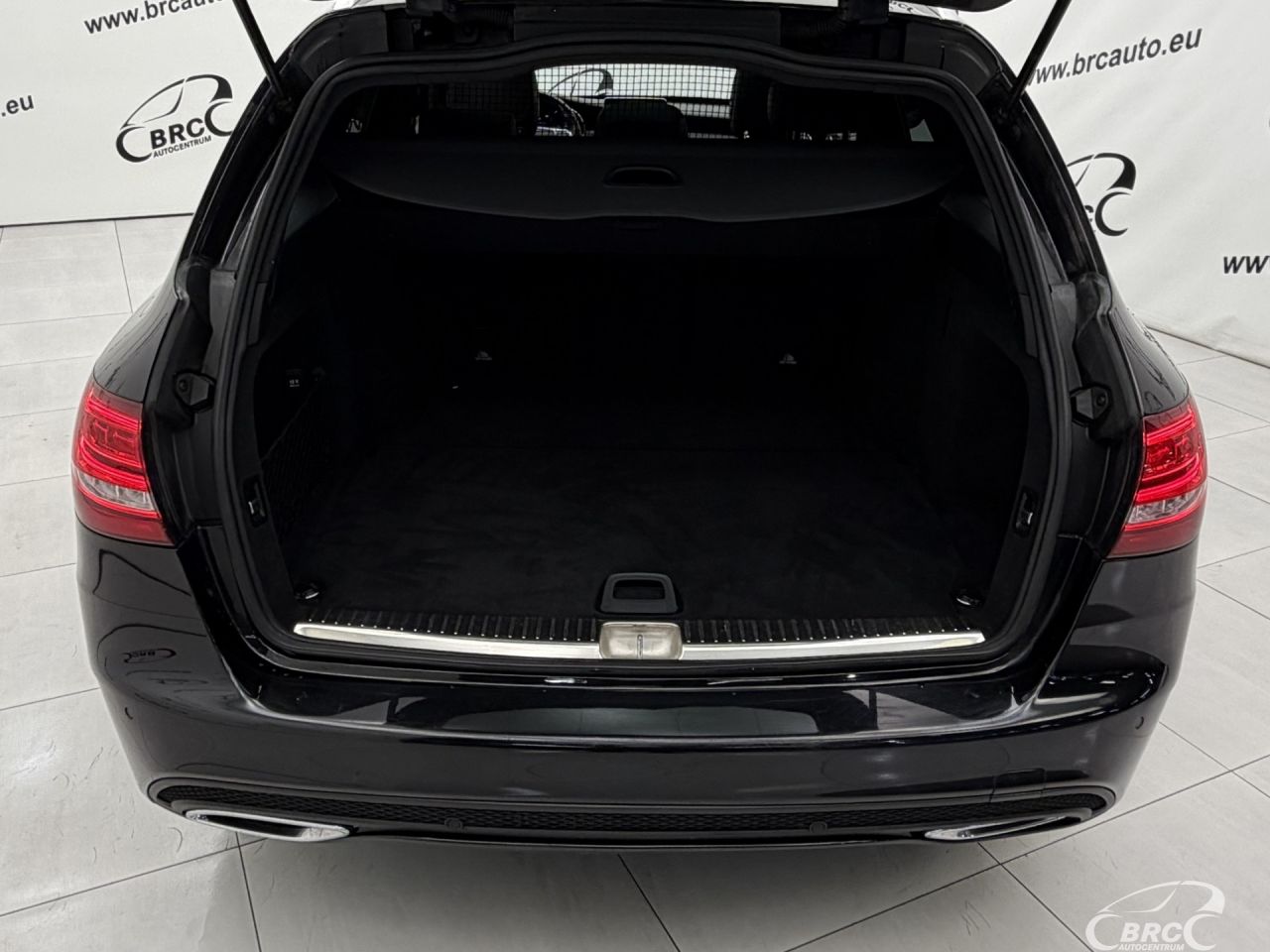 Mercedes-Benz C220 | 46