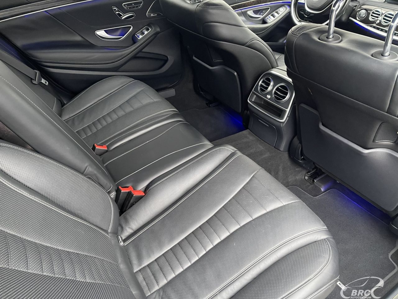 Mercedes-Benz S500 | 12