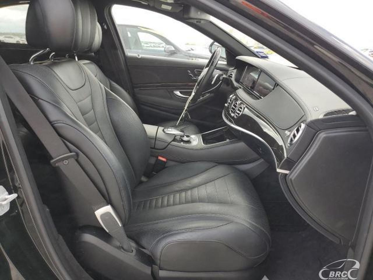 Mercedes-Benz S500 | 64