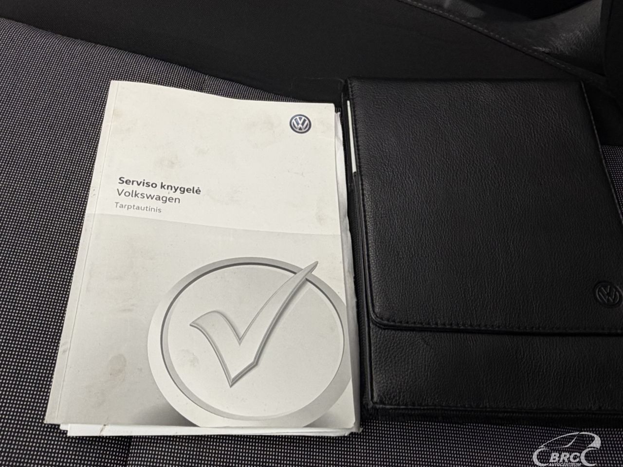 Volkswagen Golf | 37