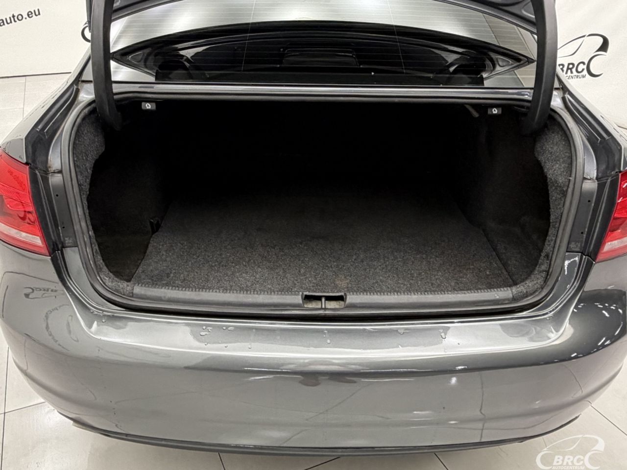 Volkswagen Passat | 60