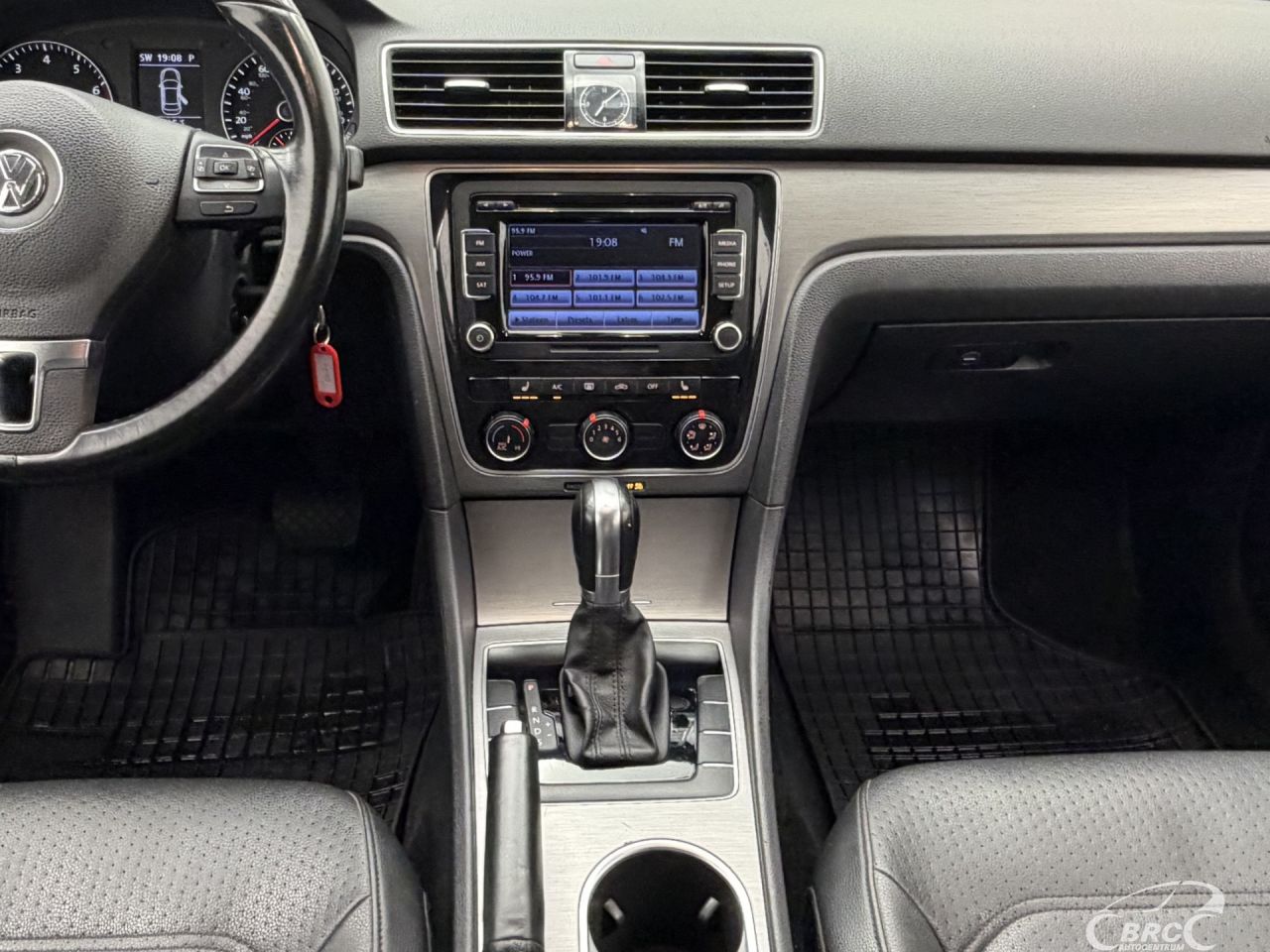 Volkswagen Passat | 23