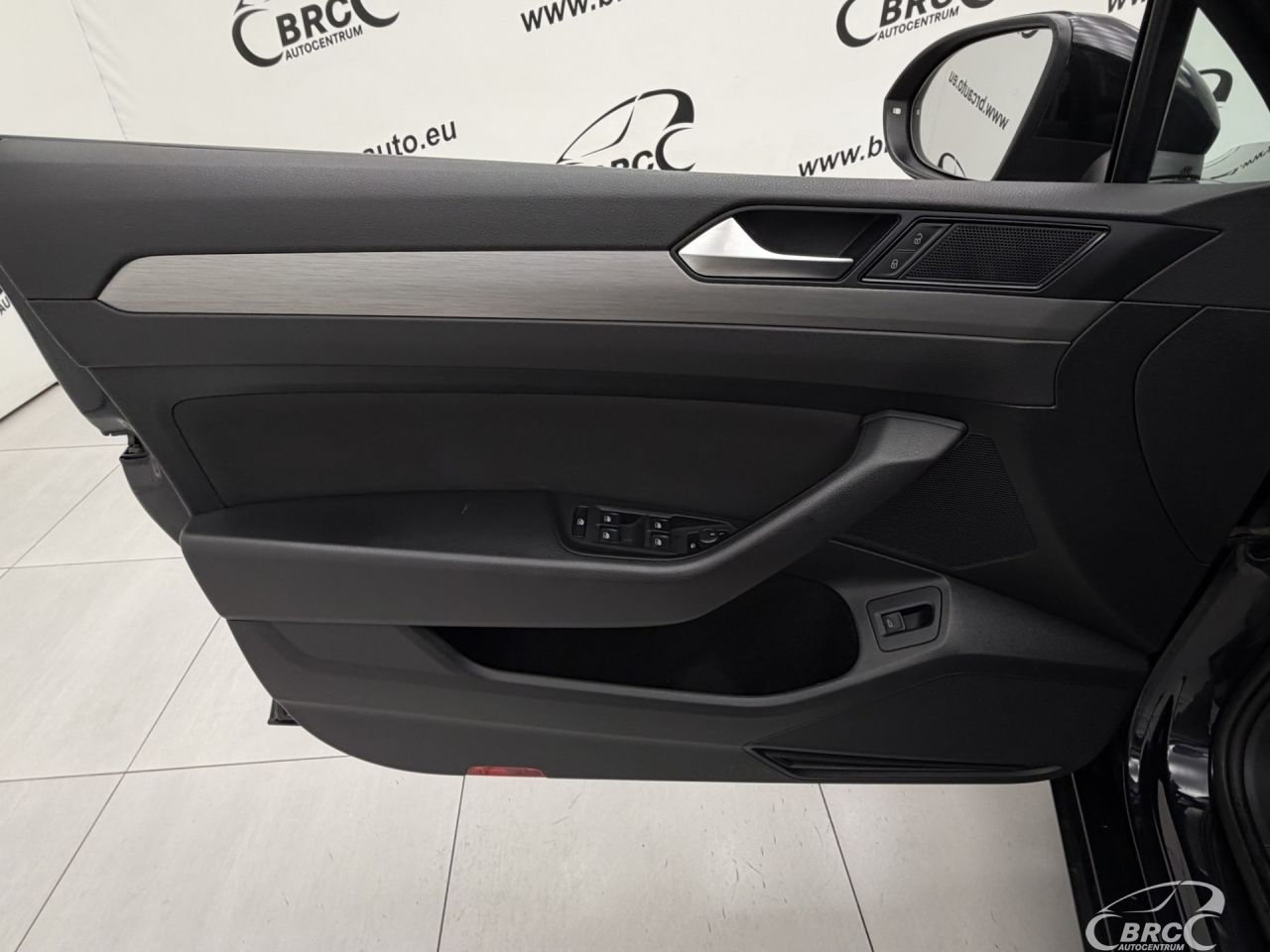 Volkswagen Passat | 18