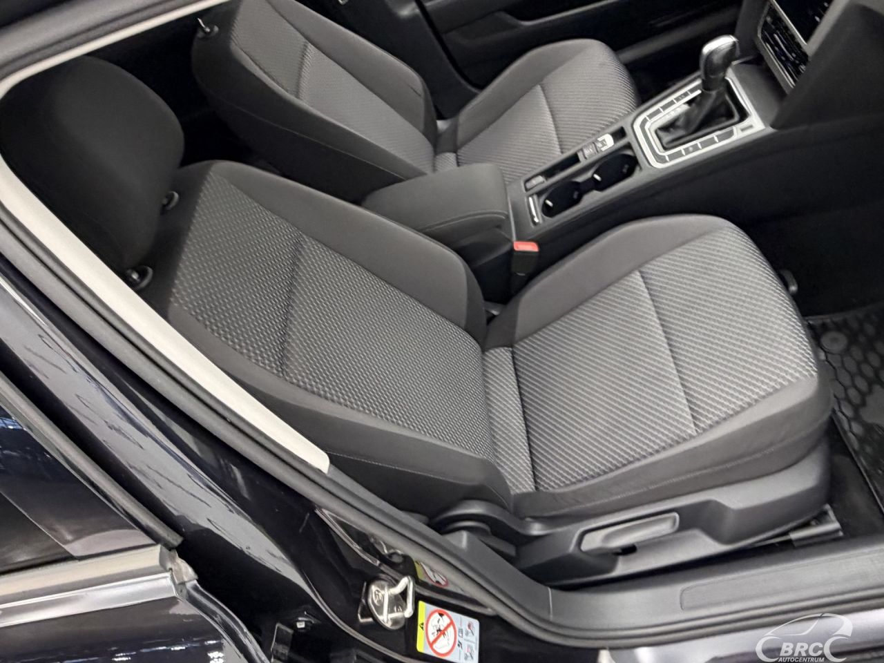 Volkswagen Passat | 4