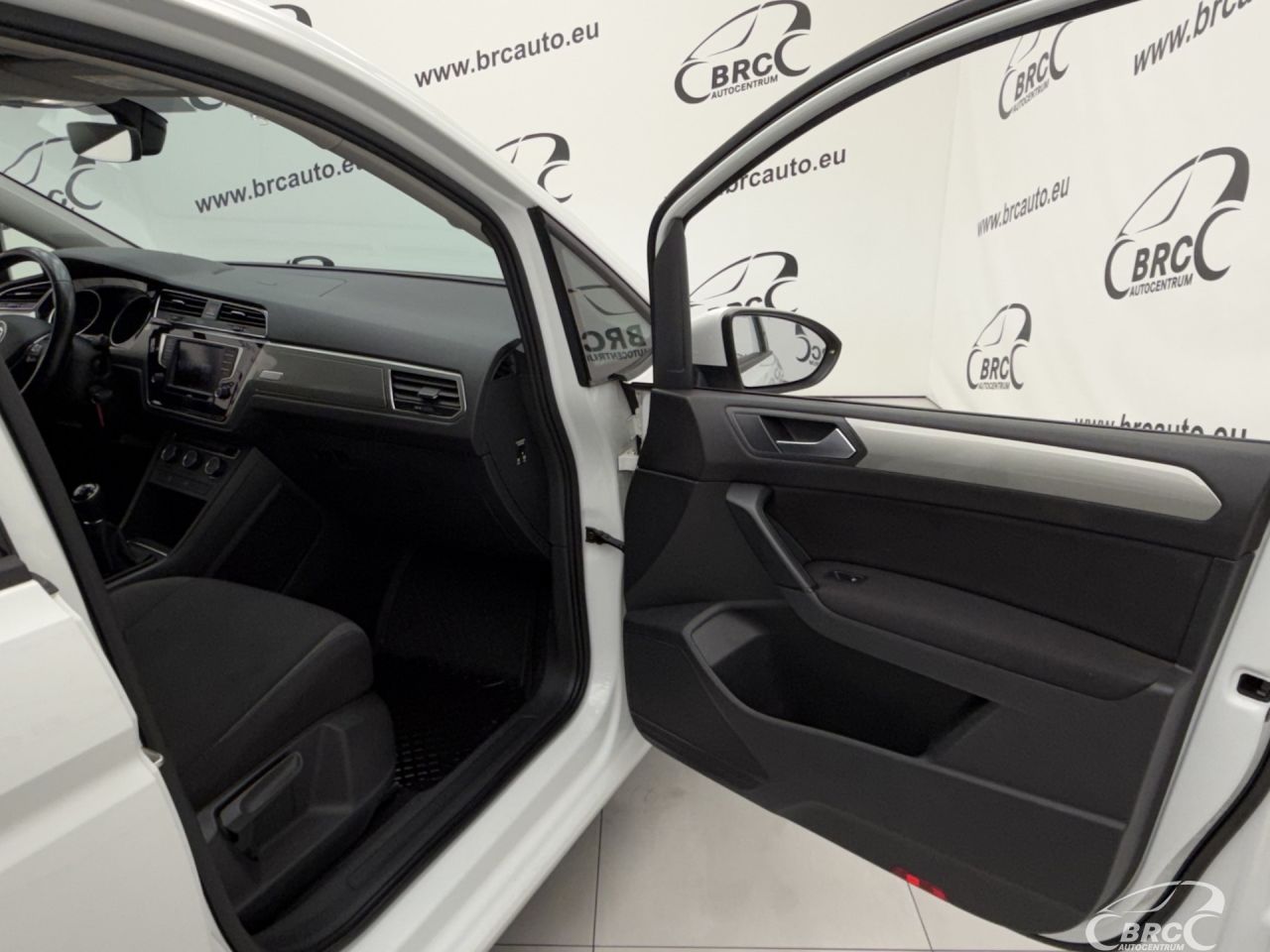 Volkswagen Touran | 7