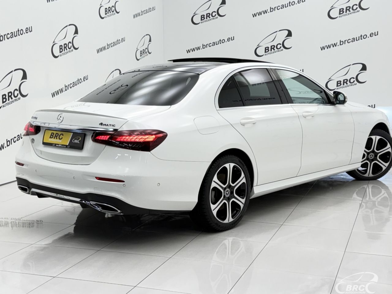 Mercedes-Benz E400 | 1