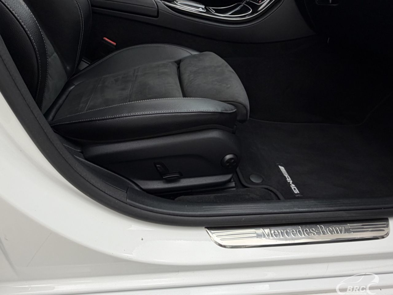 Mercedes-Benz E400 | 5