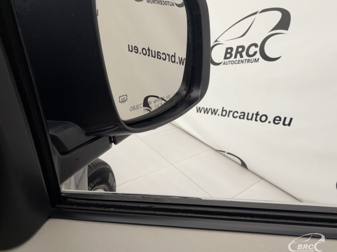 Chrysler Town & Country | 8