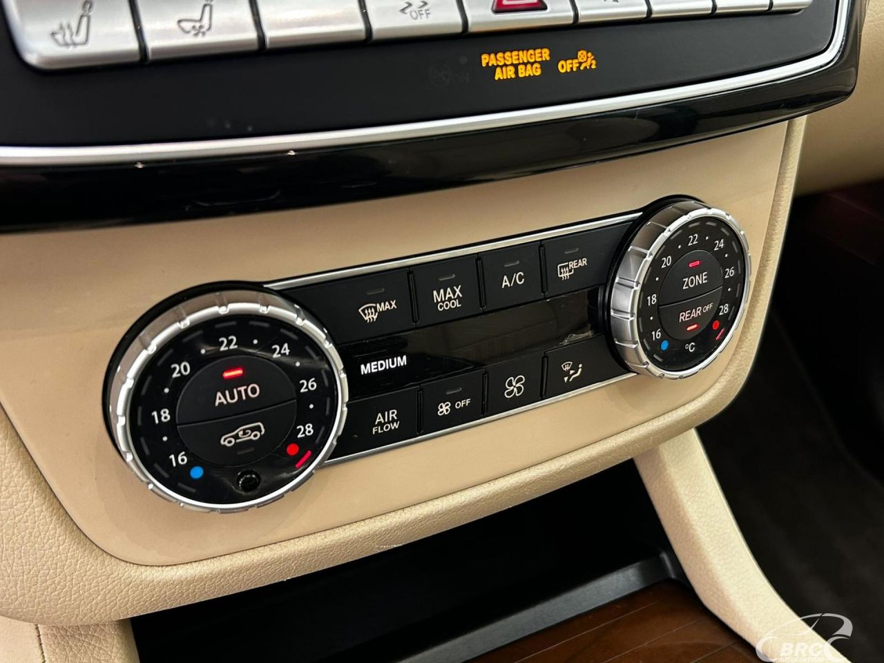 Mercedes-Benz GLS450 | 24