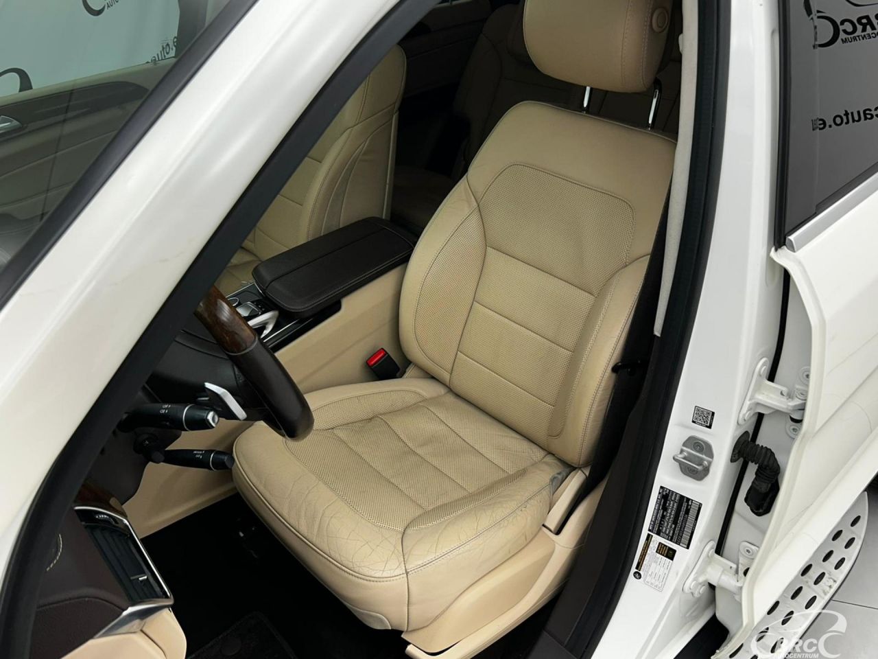 Mercedes-Benz GLS450 | 4