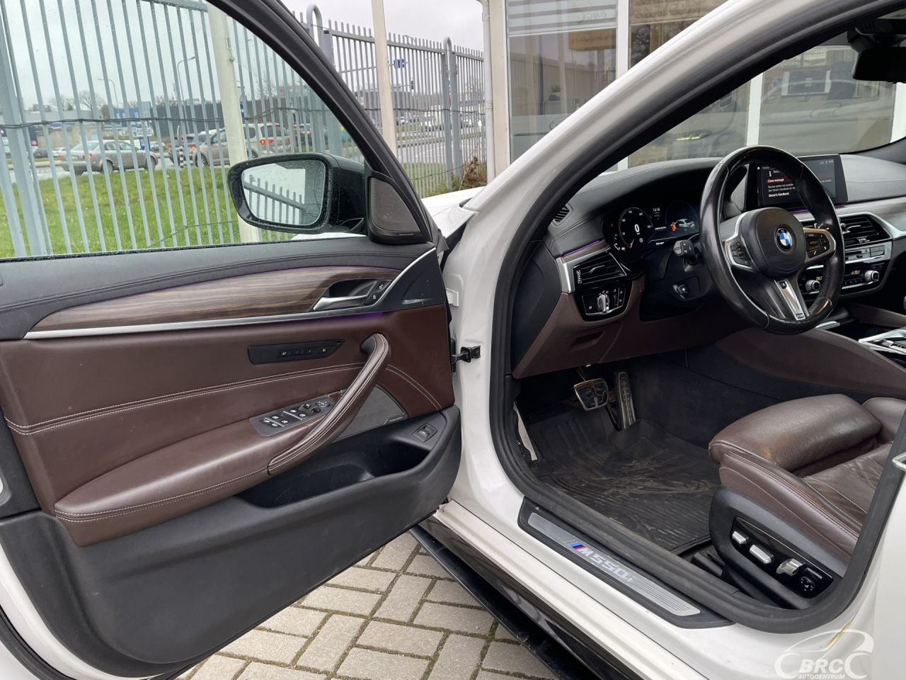 BMW M550 | 14
