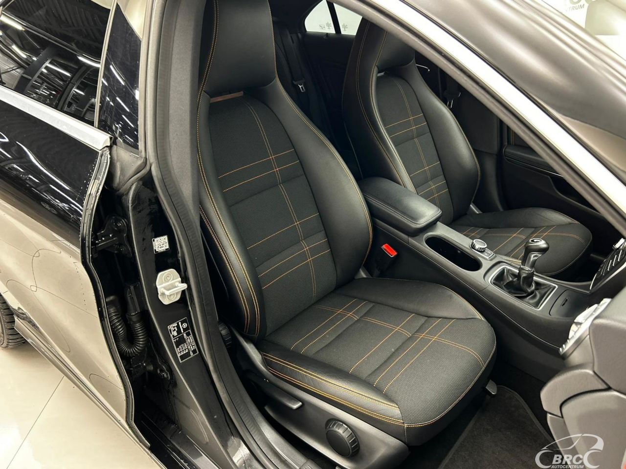 Mercedes-Benz CLA180 | 23