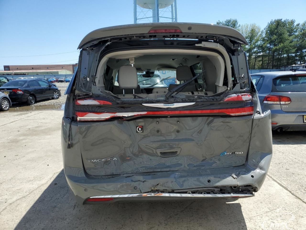 Chrysler Pacifica | 37