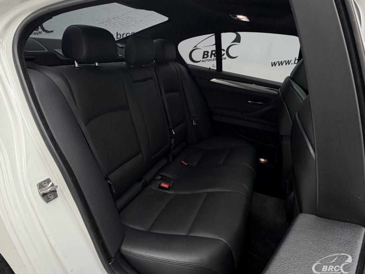 BMW 550 | 11