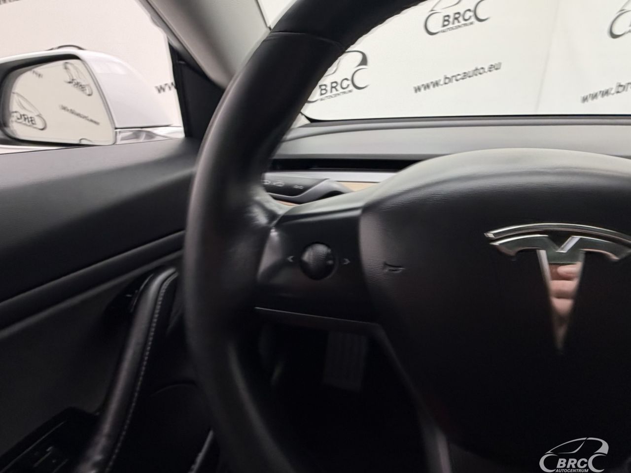 Tesla Model 3 | 25