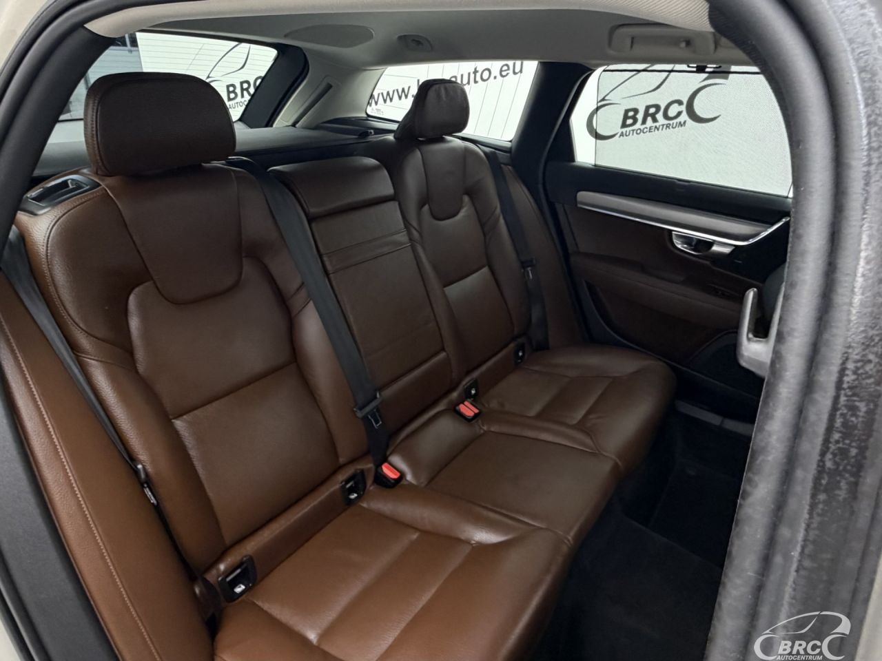 Volvo V90 | 21