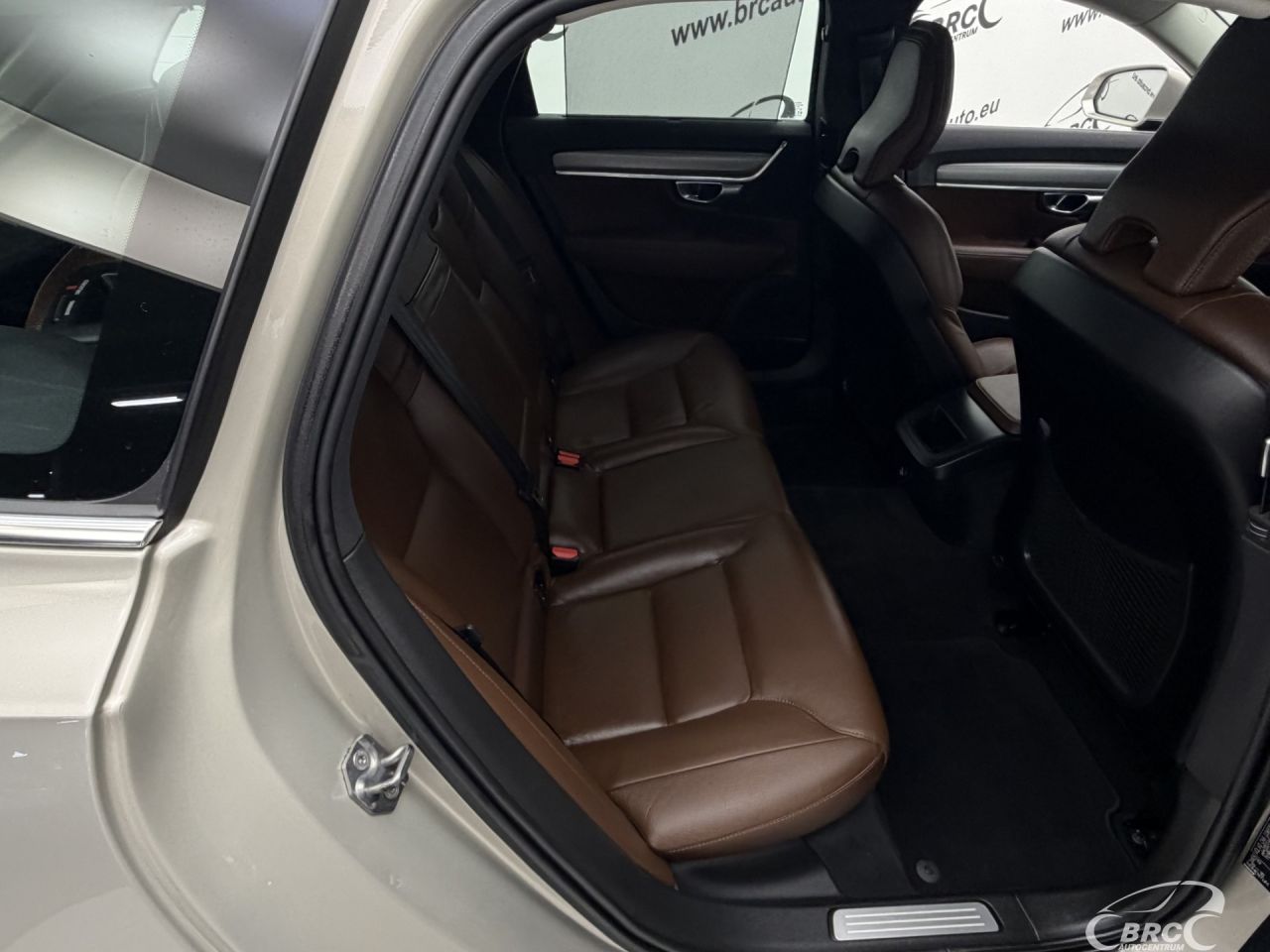 Volvo V90 | 18