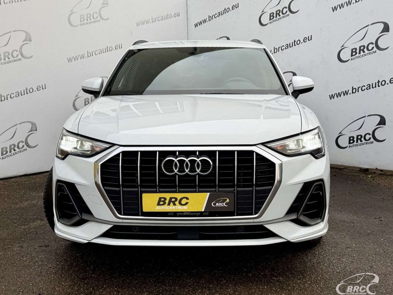 Audi Q3 | 38