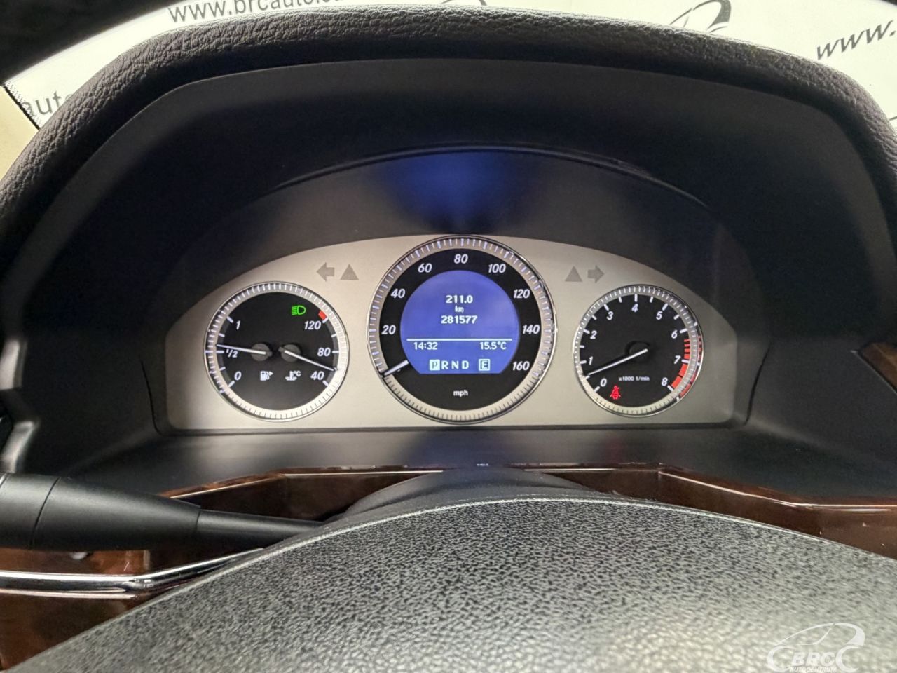 Mercedes-Benz GLK350 | 30