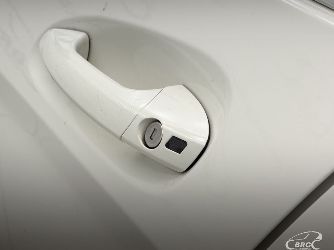 Mercedes-Benz GLK350 | 17