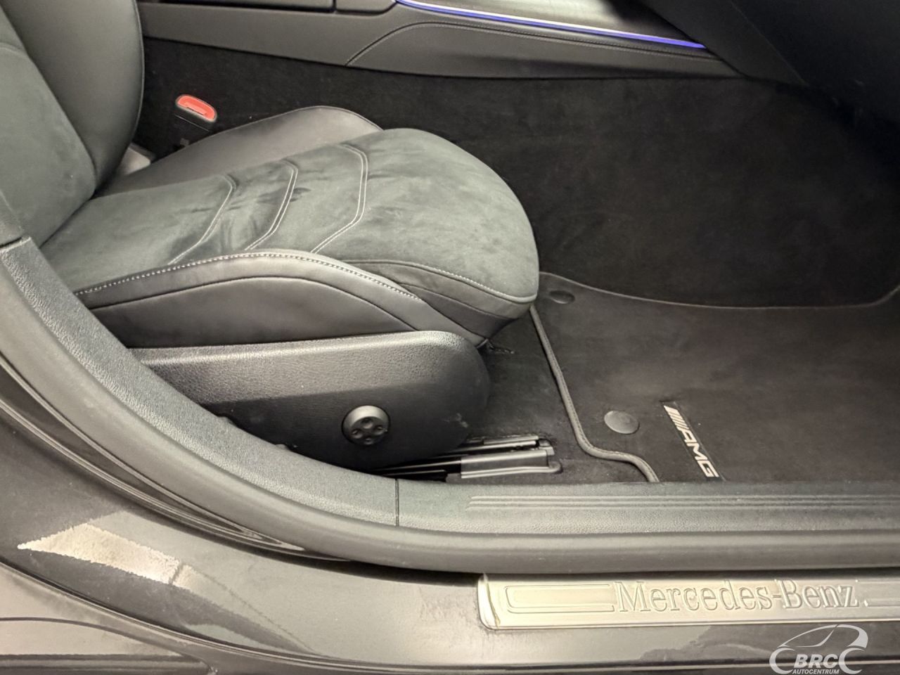 Mercedes-Benz E220 | 5