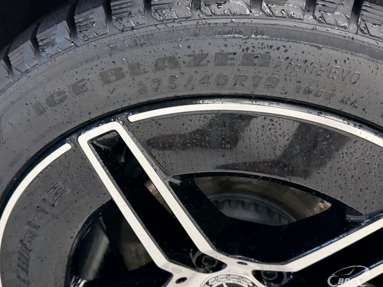 Mercedes-Benz E220 | 37