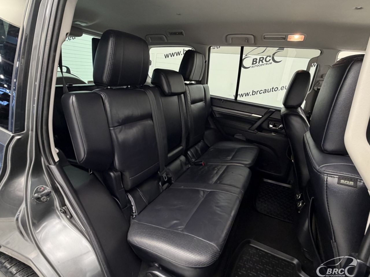 Mitsubishi Pajero | 10