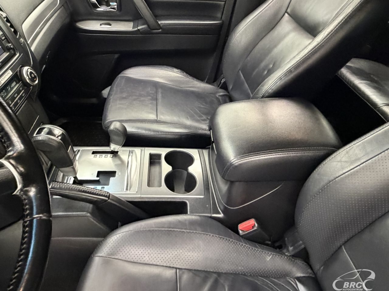 Mitsubishi Pajero | 24