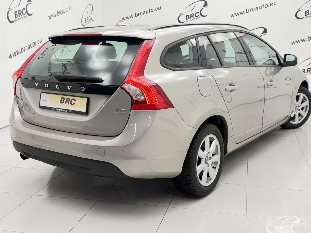Volvo V60 | 45