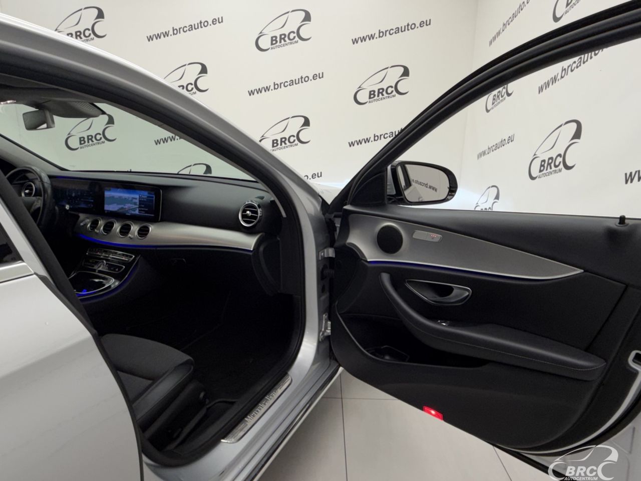 Mercedes-Benz E220 | 7