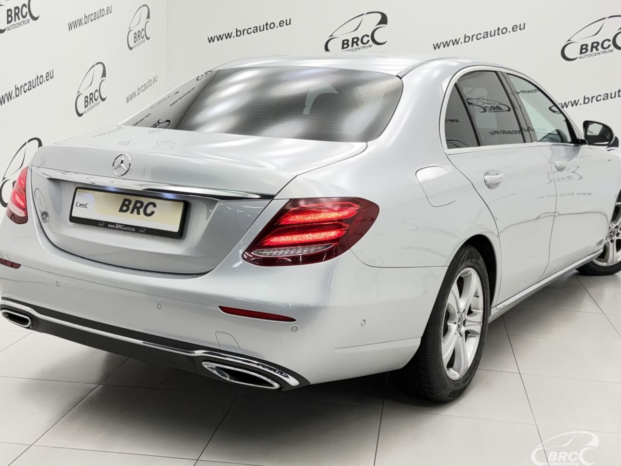 Mercedes-Benz E220 | 47