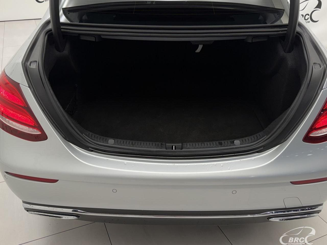 Mercedes-Benz E220 | 45