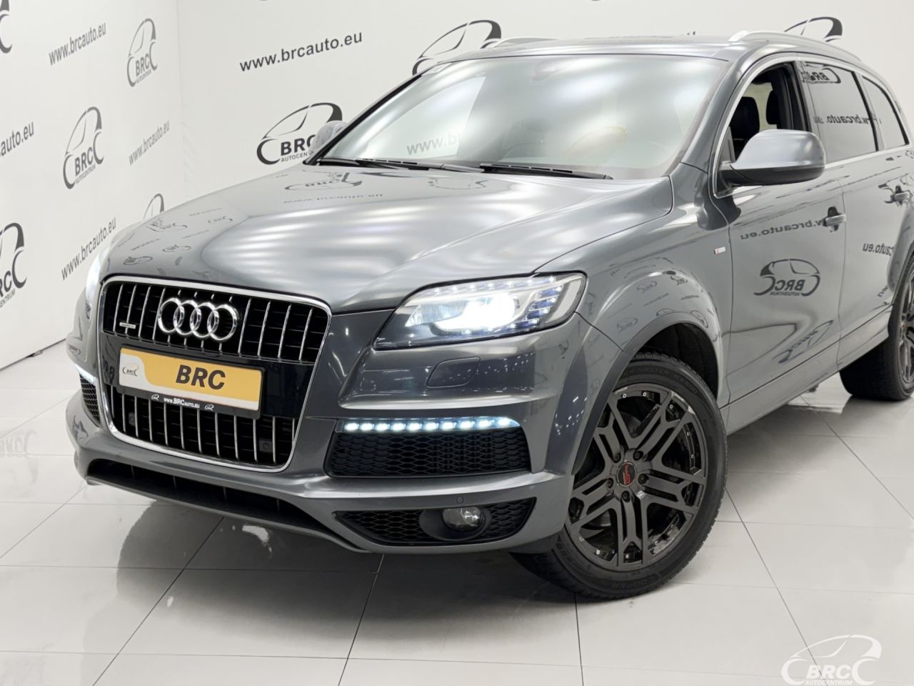 Audi Q7 | 52