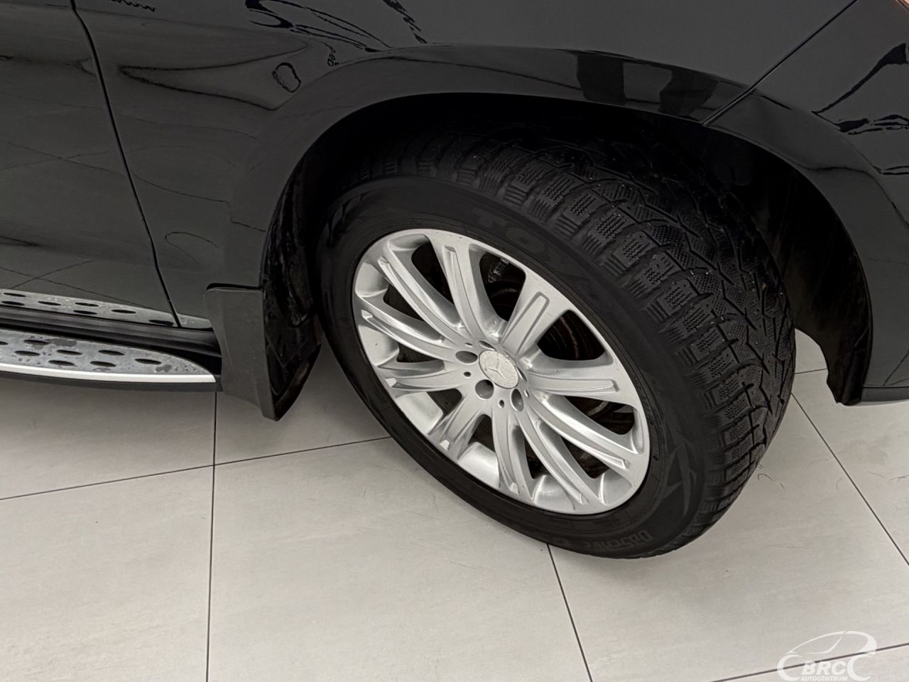 Mercedes-Benz GL350 | 43