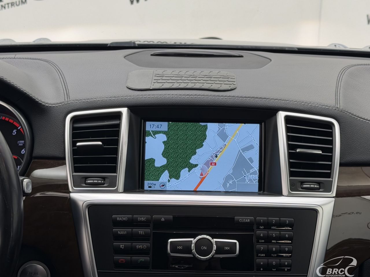 Mercedes-Benz GL350 | 18