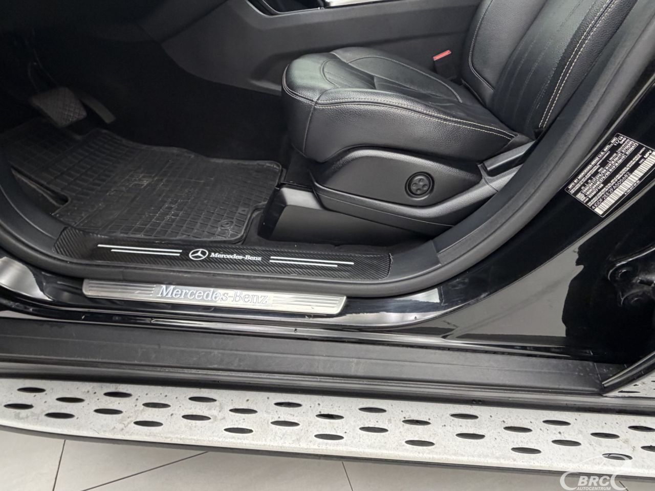 Mercedes-Benz GL350 | 24